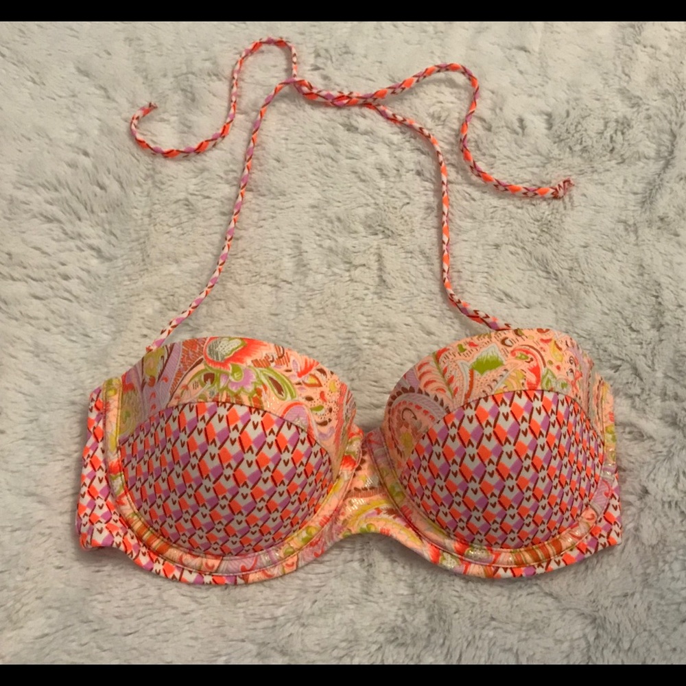 Victoria’s Secret bikini set